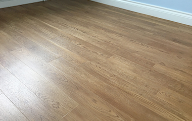 Northampton Carpet and flooring fitting company, Local Carpet, LVT, Wood floor, Vinyl Tiles fitting deakinpeckflooring.co.uk