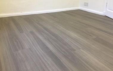 deakin and peck Northampton Carpet and flooring fitting company, Local Carpet, LVT, Wood floor, Vinyl Tiles fitting deakinpeckflooring.co.uk